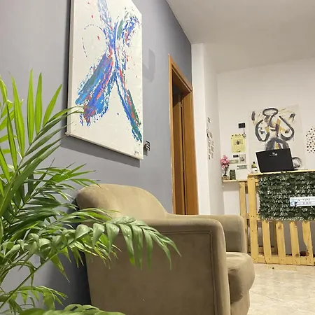 Hostel Boutique Maison Dartiste