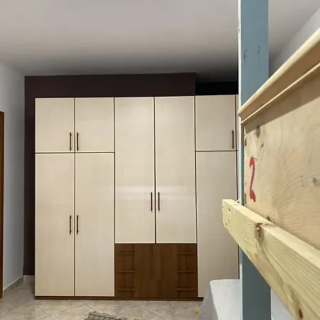 Boutique Maison Dartiste * Tirana